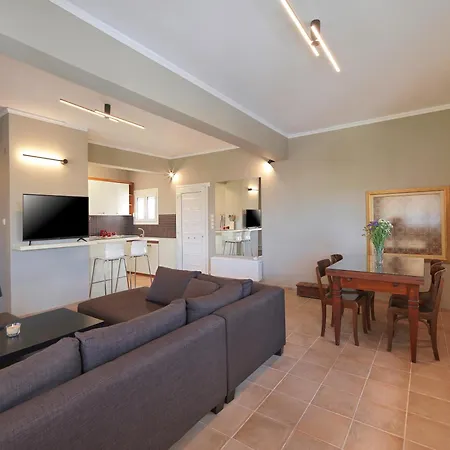 Apartment χαλκίδα-κάστρο, ανεξάρτητος όροφος, θέα - Parking Kanithos